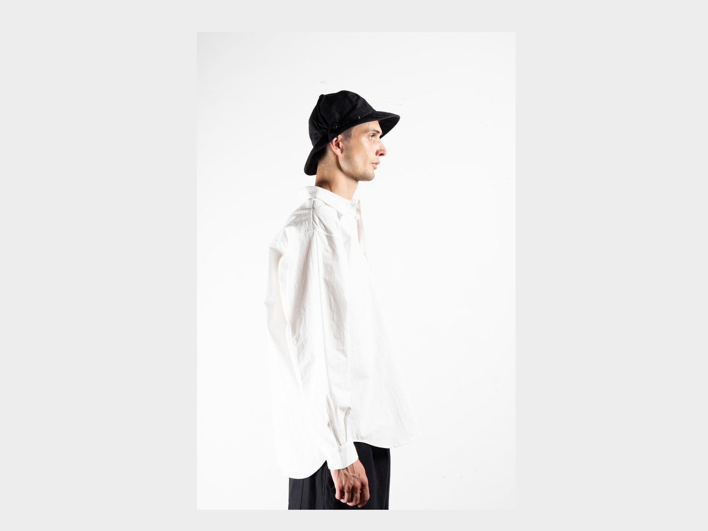R0C2 "Wide Hat" Black Wax