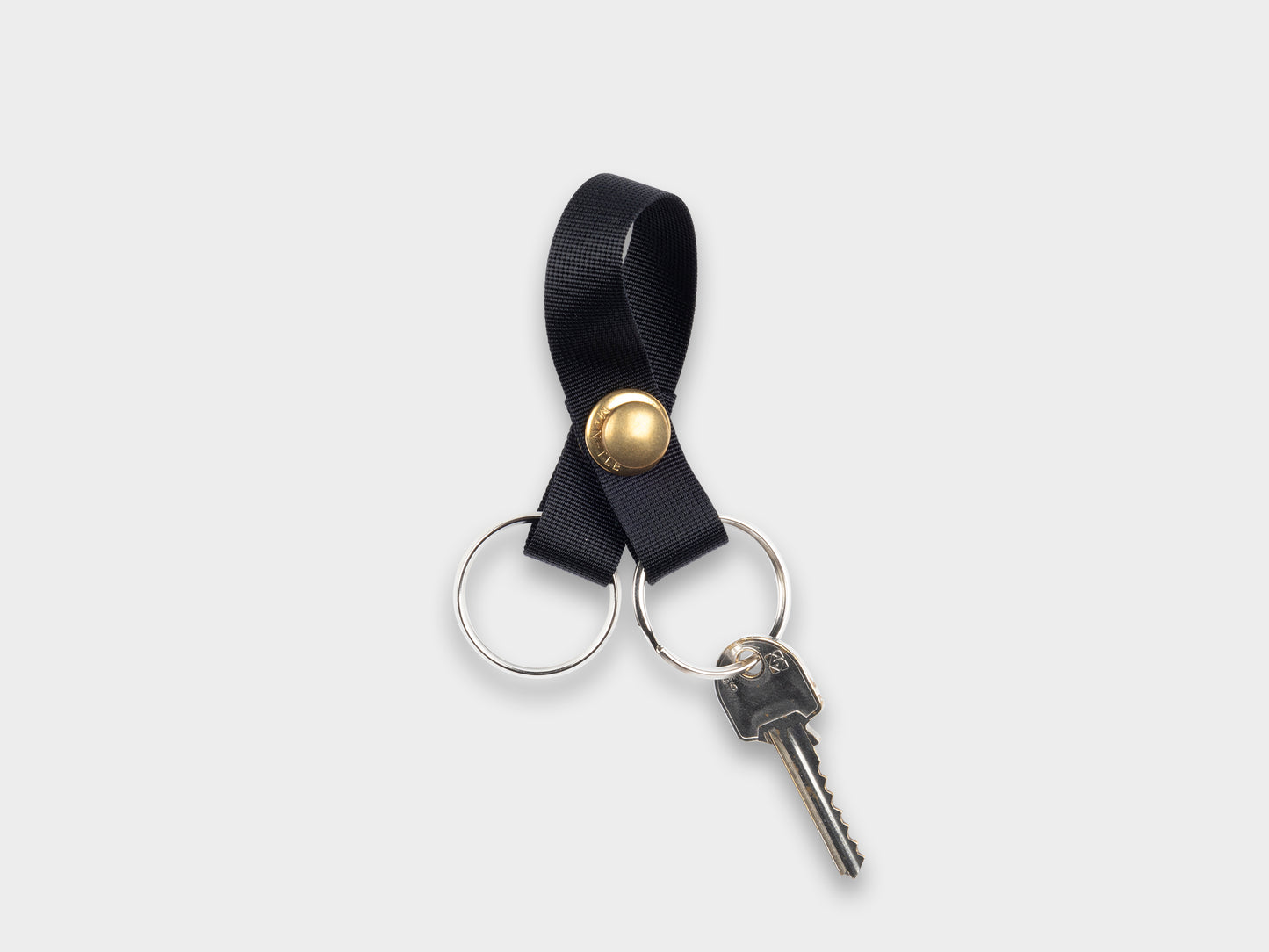 R0K1 "Snap Keyring Short" Black-Brass