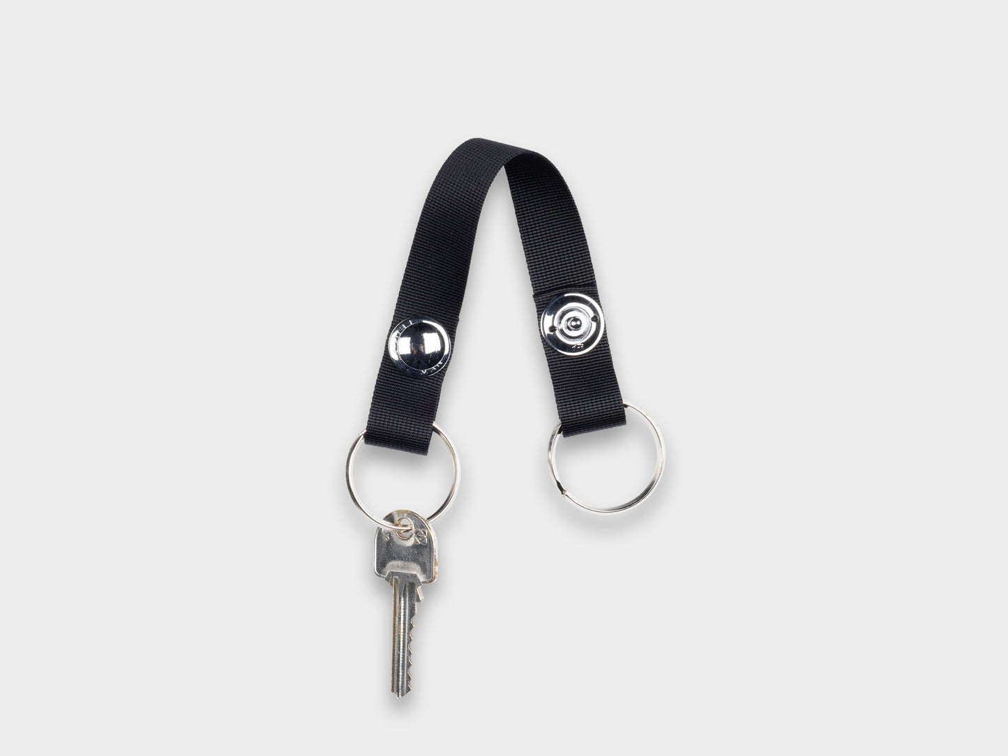 R0K1 "Snap Keyring Short" Black-Chrome