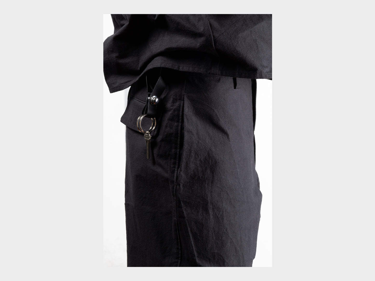 R0K1 "Snap Keyring Short" Black-Chrome