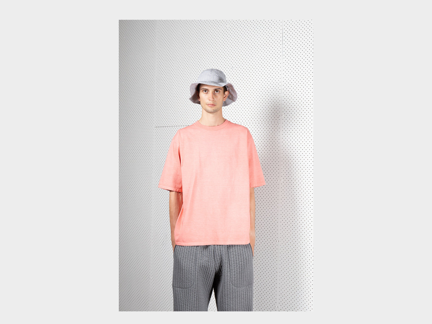 R17C2 "Wide Hat" Grey Plot