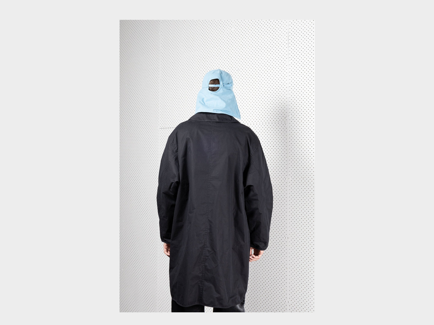 R17C4 "Sun Cap" Mineral Wax