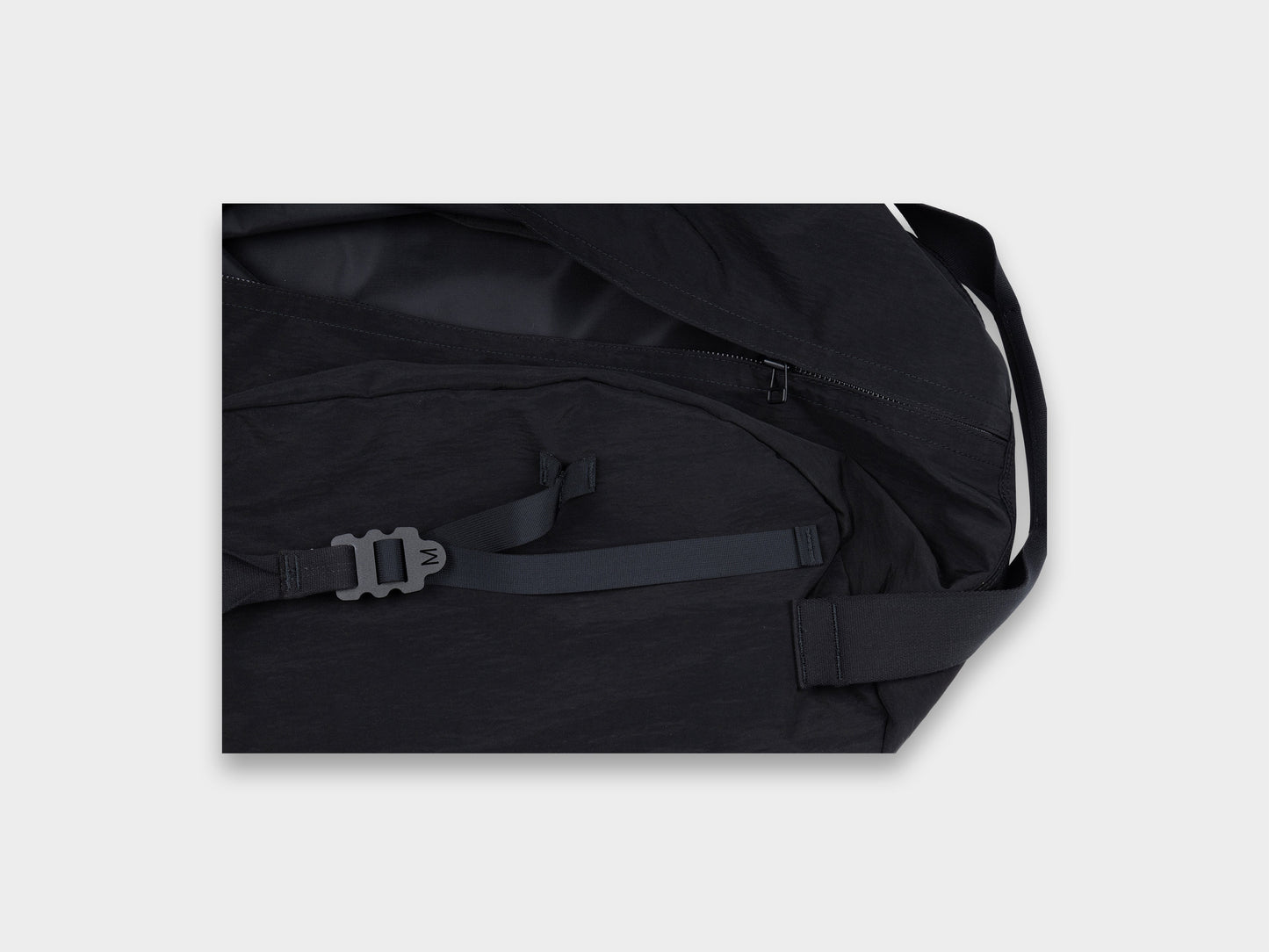 R17G3 "Roaming Duffle" Black Nylon