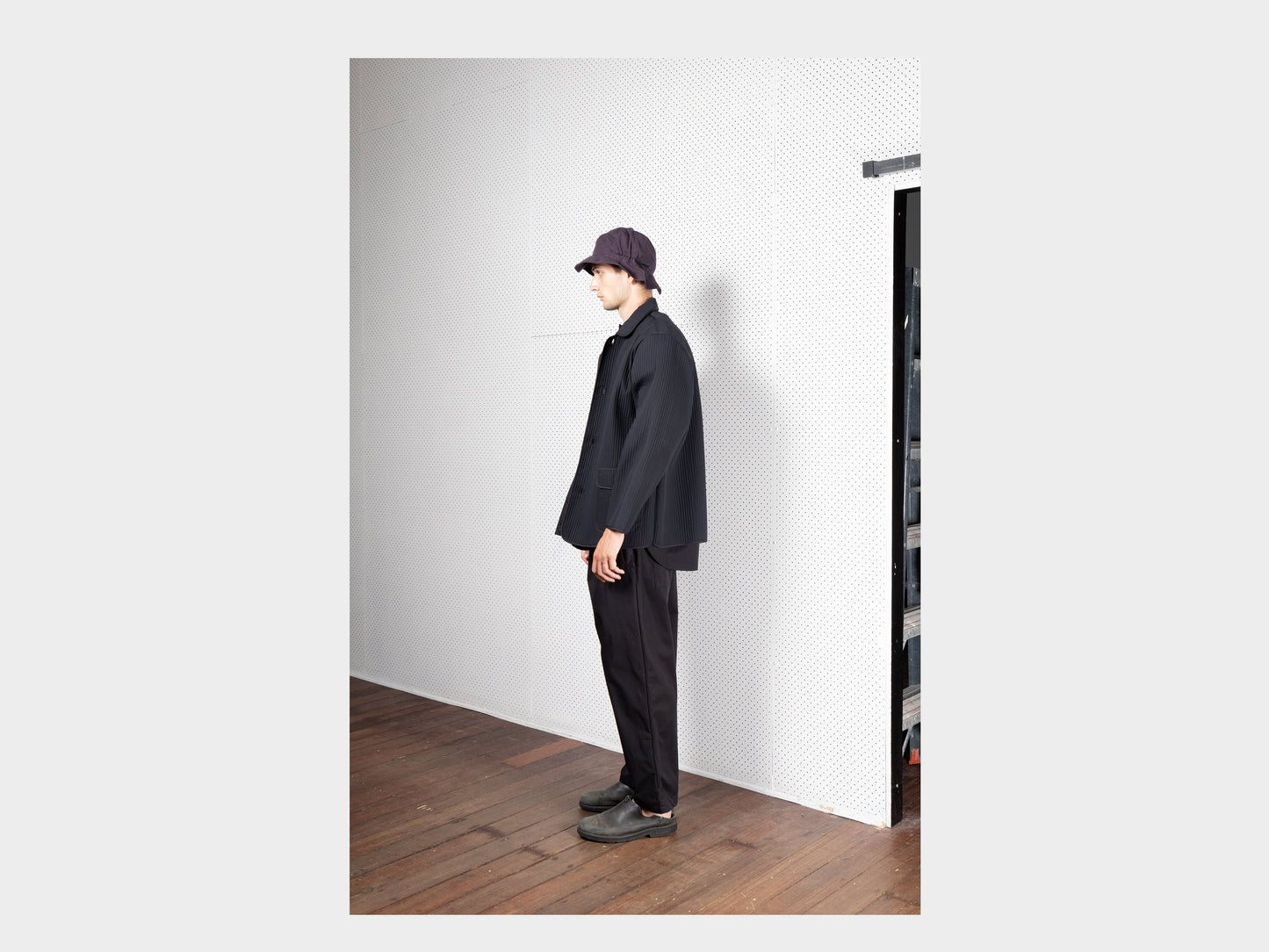 R17O2 "Coverall" Black Nubi