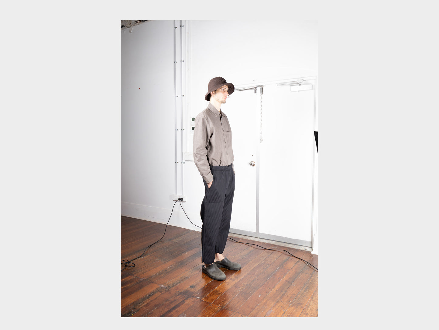 R17O6 "Easy Pants" Black Nubi