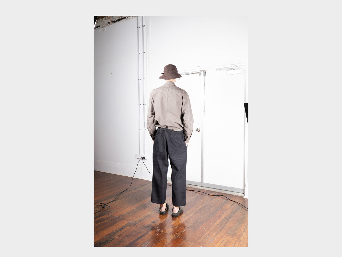 R17O6 "Easy Pants" Black Nubi