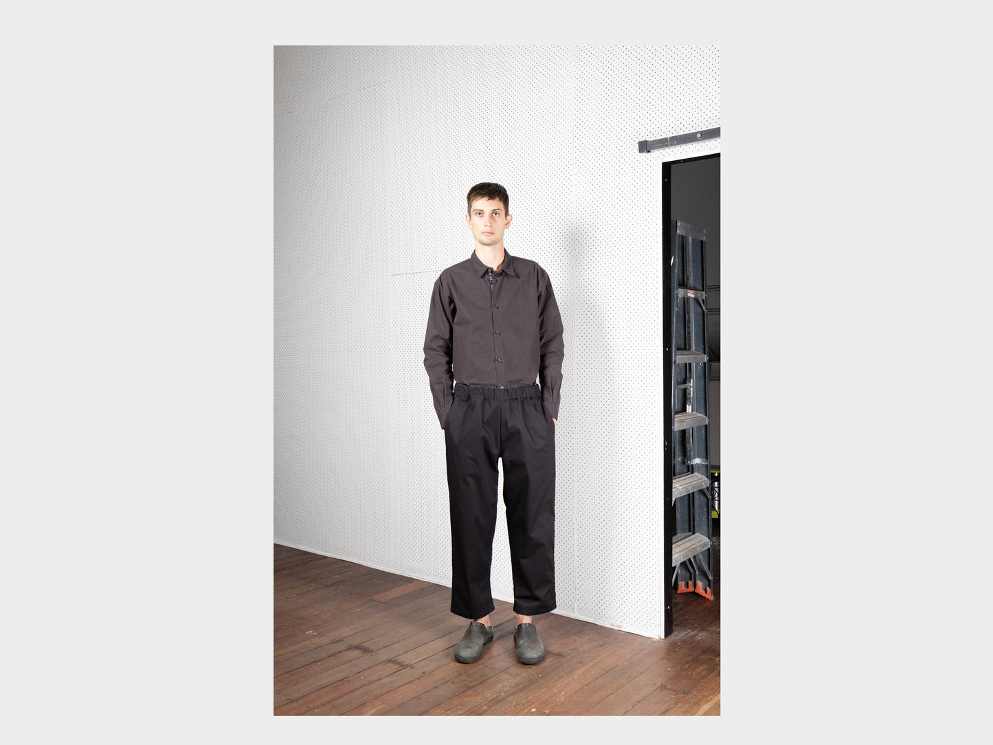 R17P6 "Easy Pants" Black Magic Gabardine