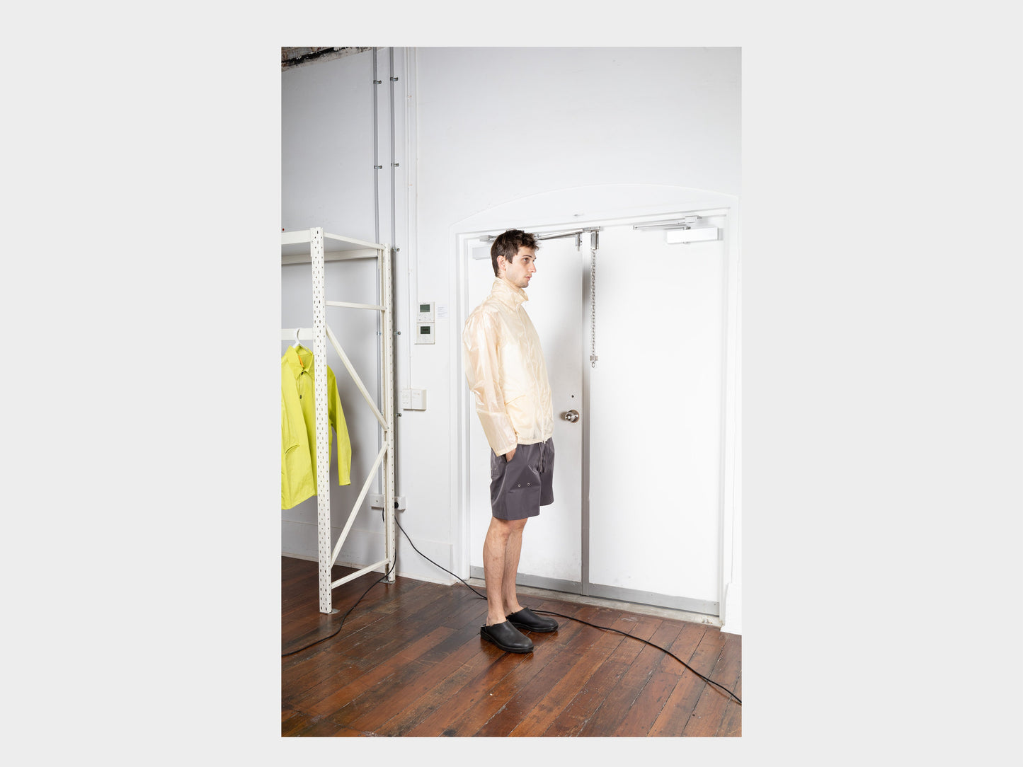 R18N3 "Track Shirt" Sand Track