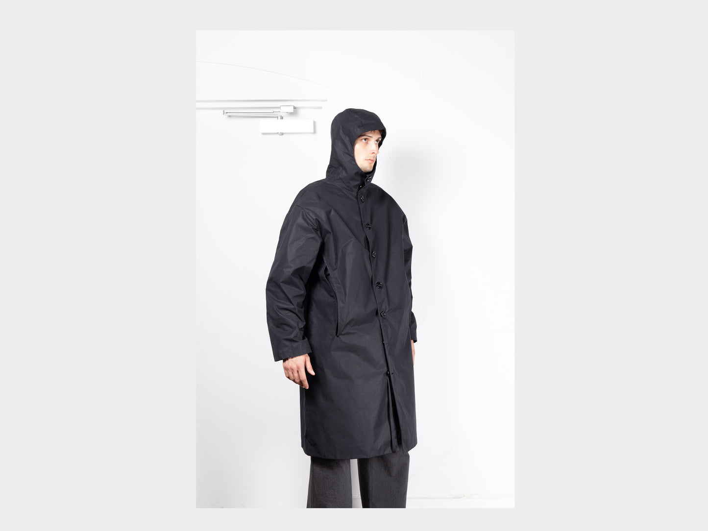 R19Y1 "Gill Coat" Black Master Shield