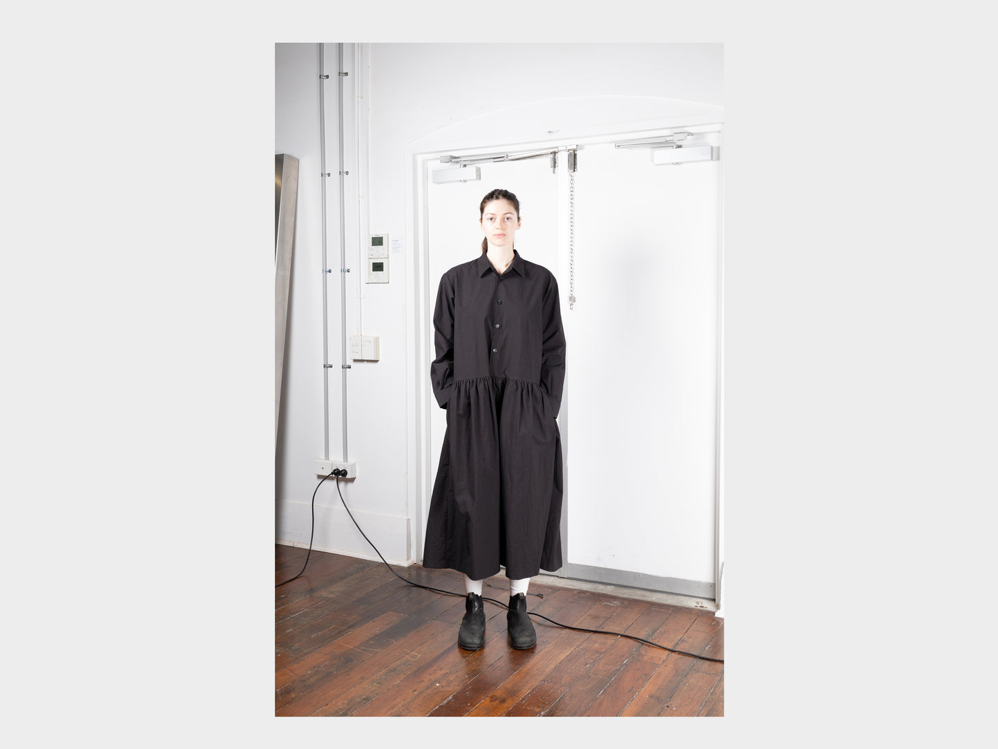W-R0A3 "Gather Shirt Dress" Black Weather