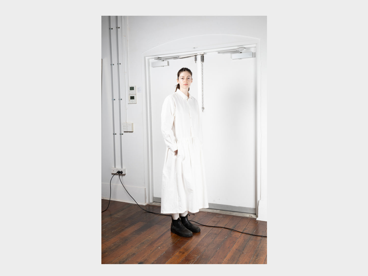 W-R0A3 "Gather Shirt Dress" White Weather