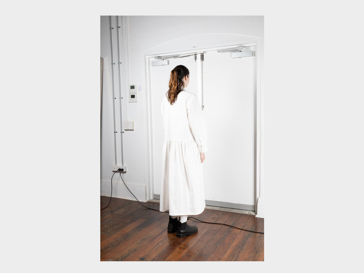 W-R0A3 "Gather Shirt Dress" White Weather