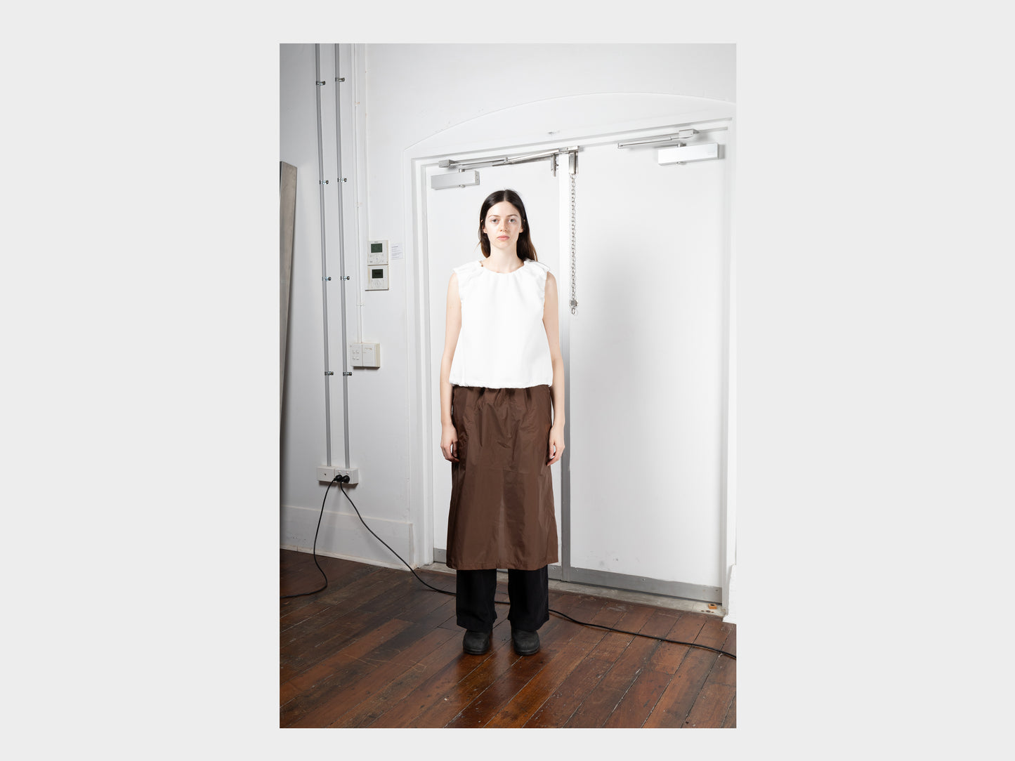 W-R16P8 "Straight Skirt" Brown-Pak