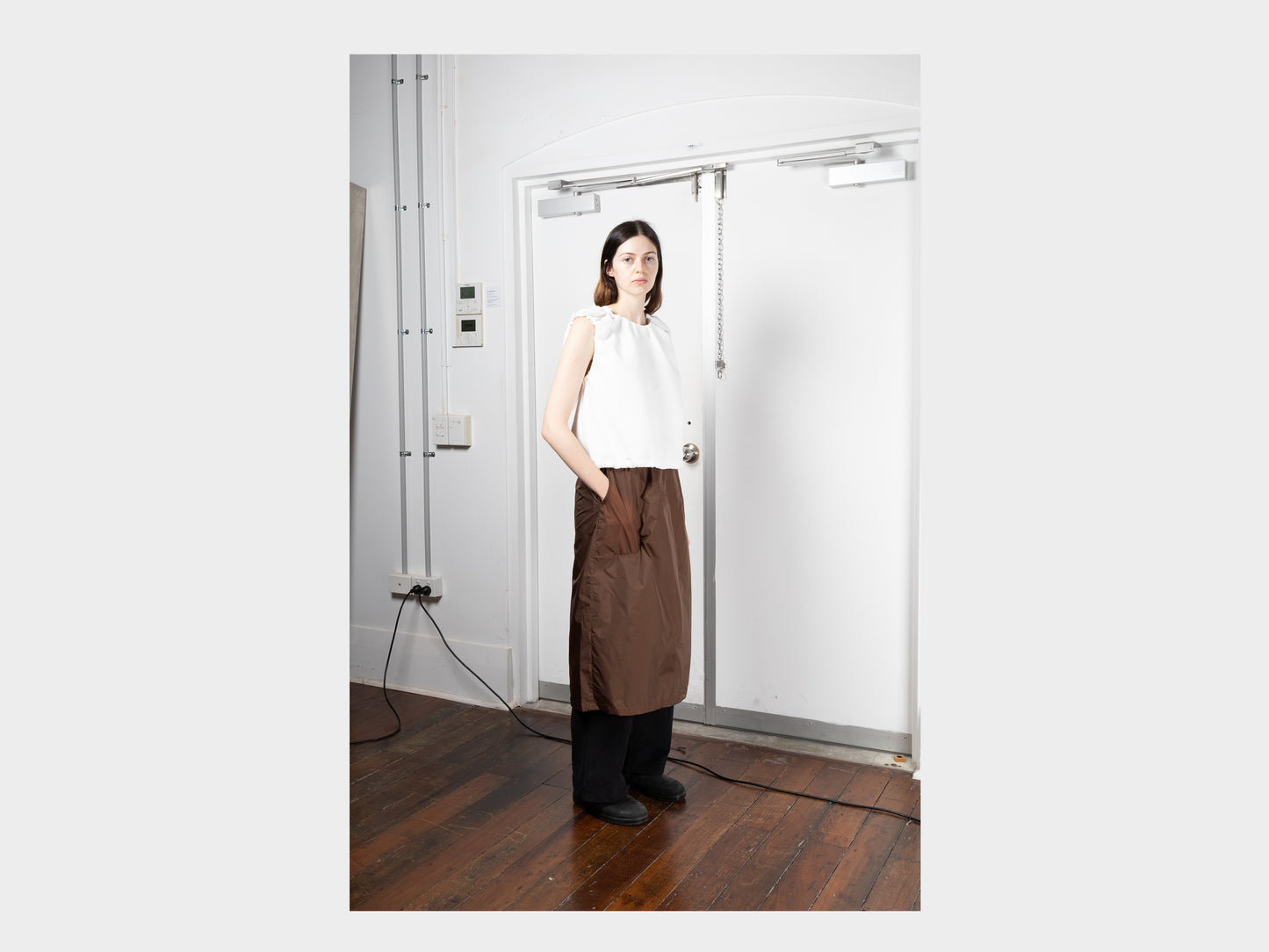 W-R16P8 "Straight Skirt" Brown-Pak