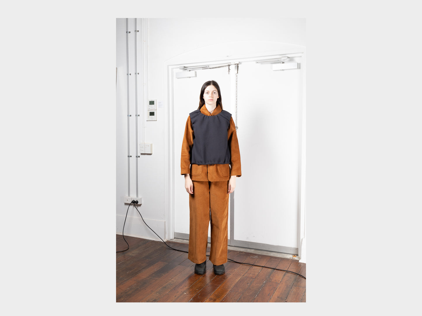 W-R16S7 "Gum Vest" Midnight Nubi