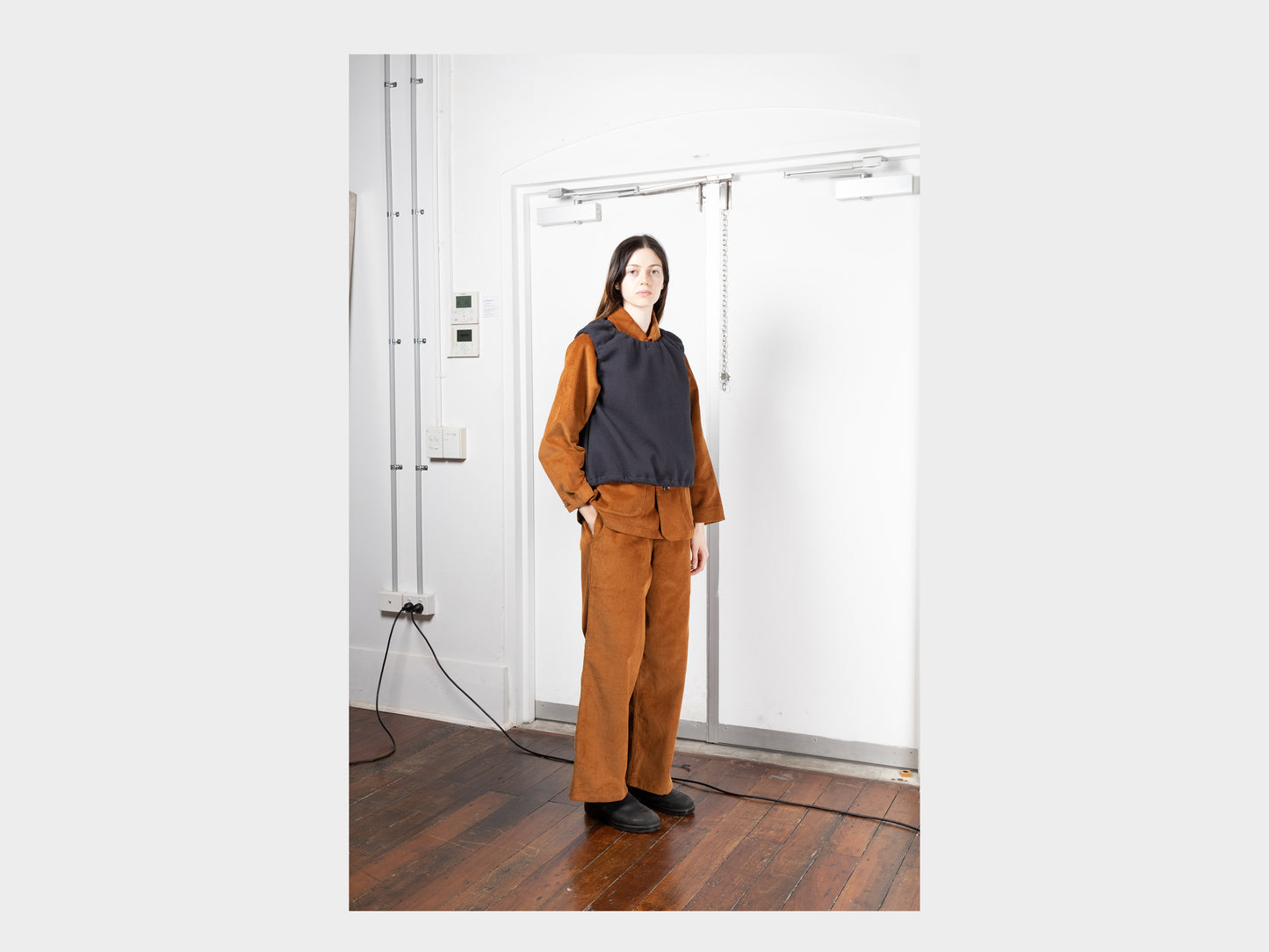 W-R16S7 "Gum Vest" Midnight Nubi