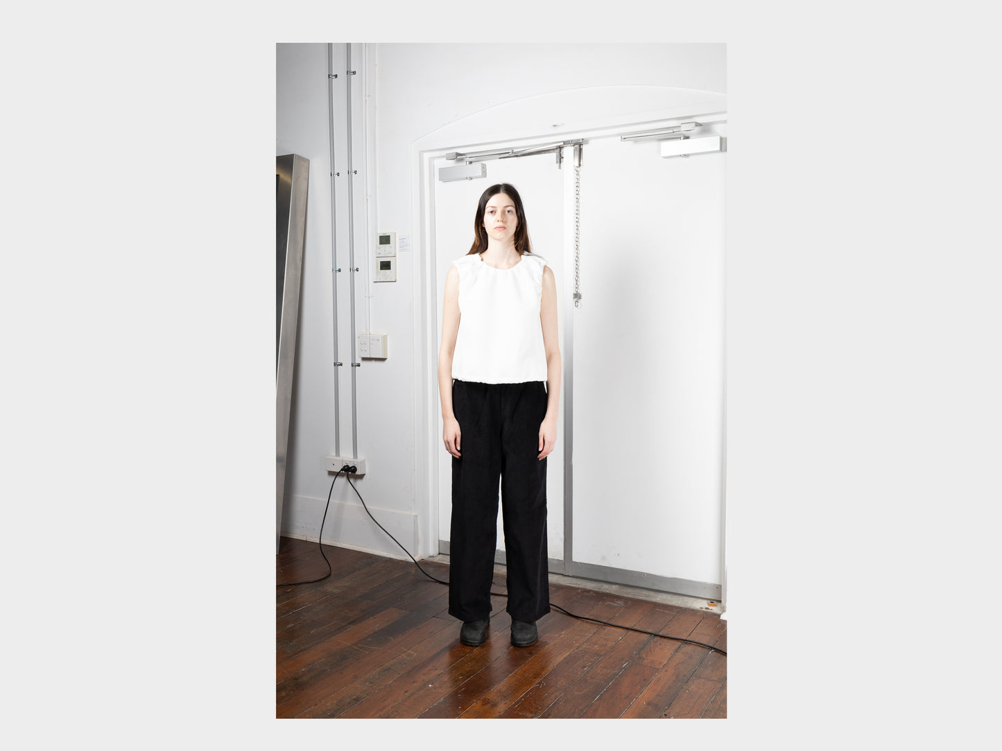 W-R16S7 "Gum Vest" White Nubi