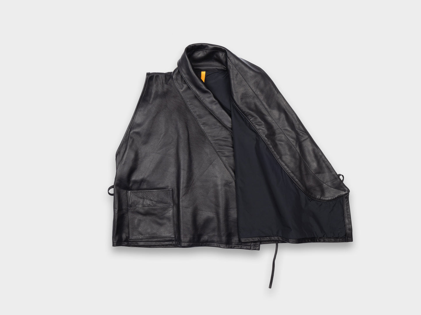 W-R17L8 "Jeogori Wrap" Black Eco Cowhide