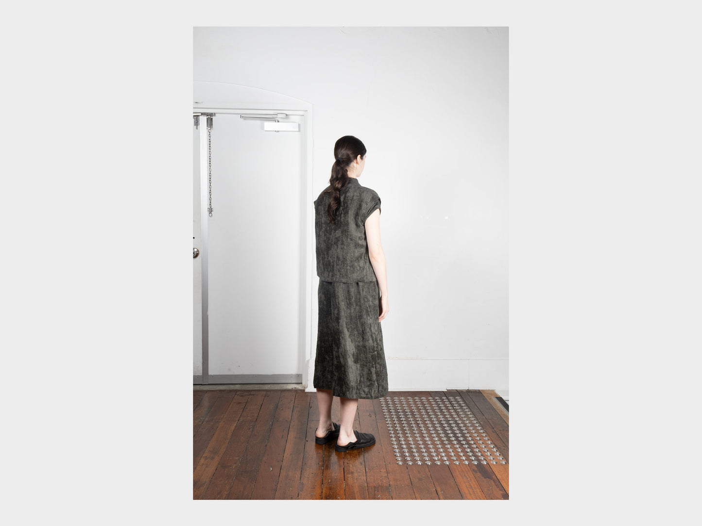 W-R20S5 "Zip Tank" Bark Linen Velvet