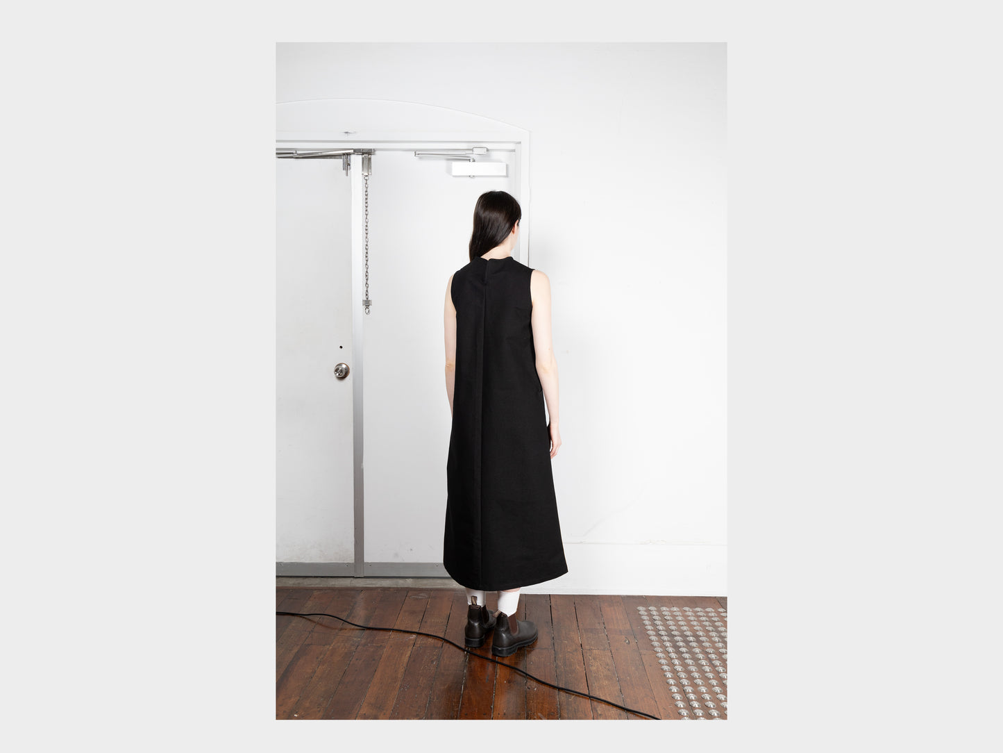 W-SPA5 "Round Dress" Black Glitter