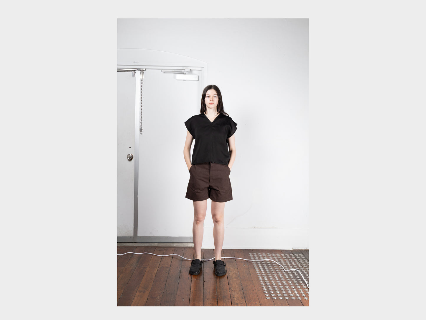 W-R18P5 "High-Wide Shorts" Loam Wax