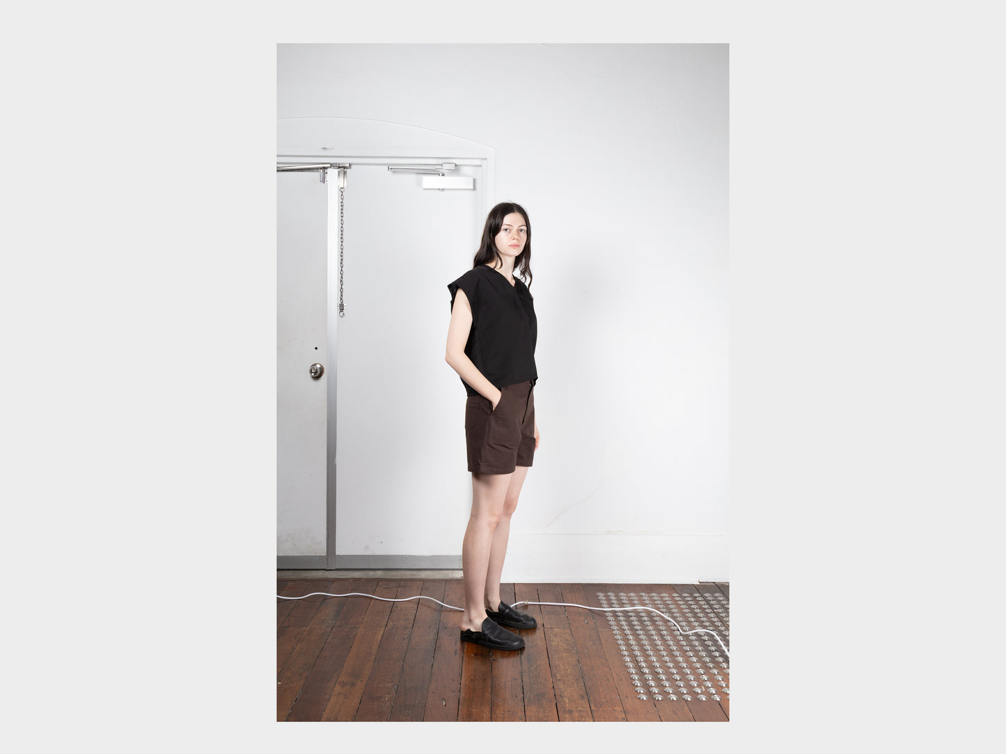 W-R18S5 "Box Shirt" Black Paper