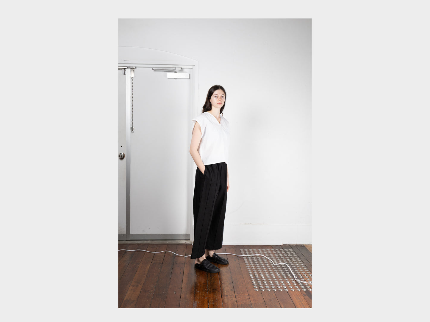 W-R18P3 "Tuck Pants" Black Bamboo