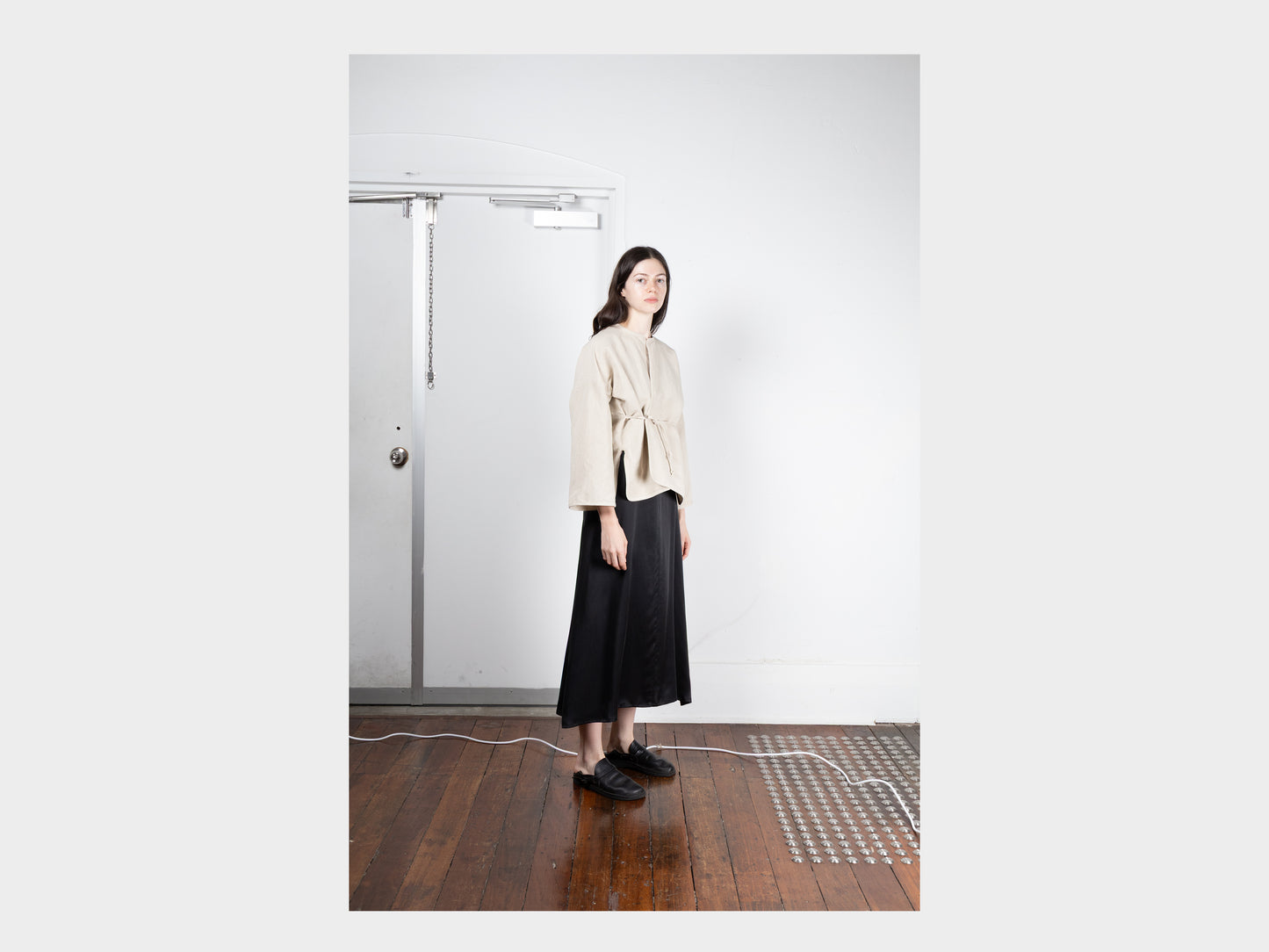 W-R18S7 "Cross Cardigan" Unbleached Bamboo