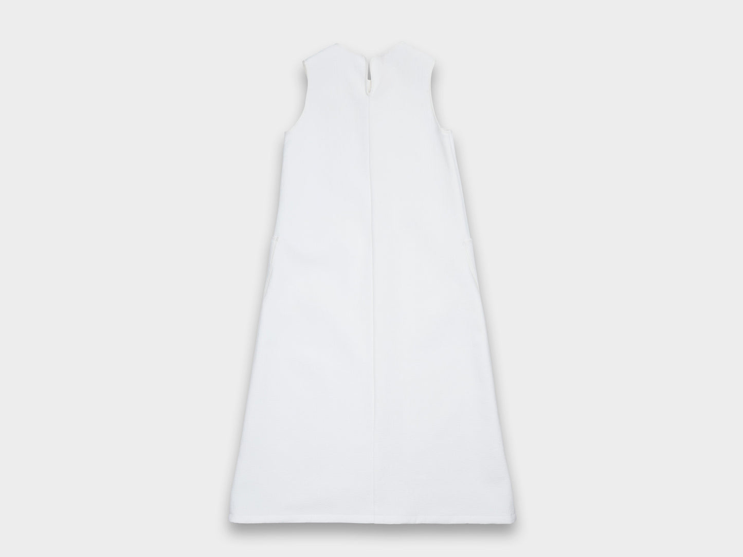 W-R16A5 "Round Dress" White Nubi