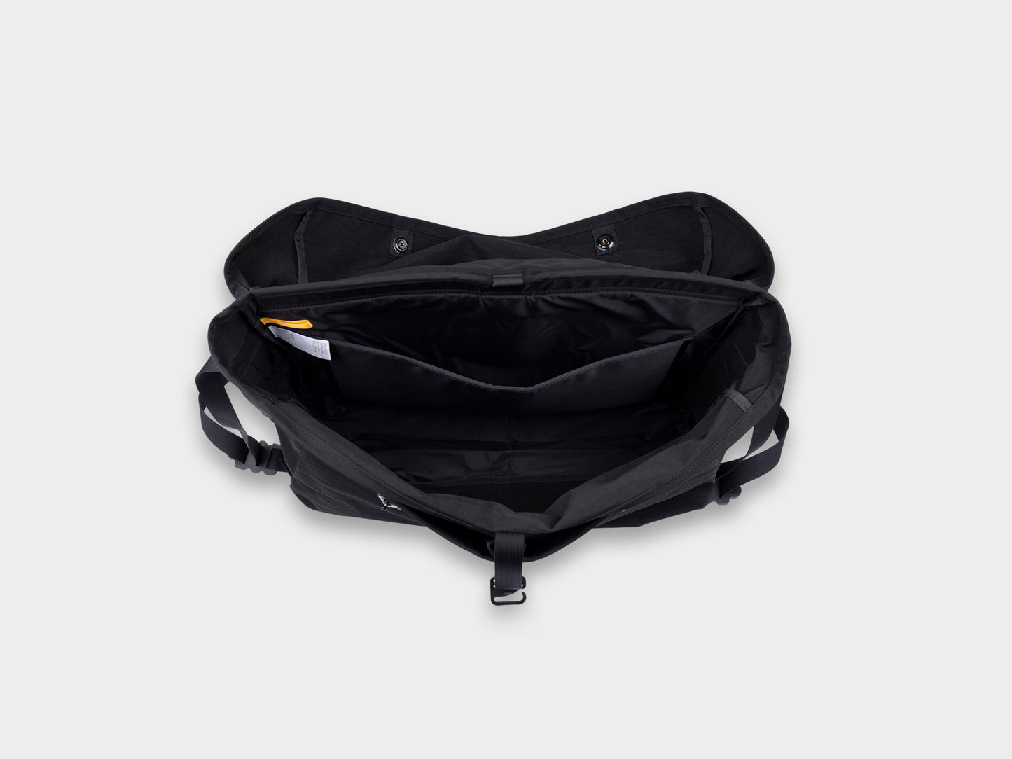 R0G2 "Snap Messenger" Black Nylon