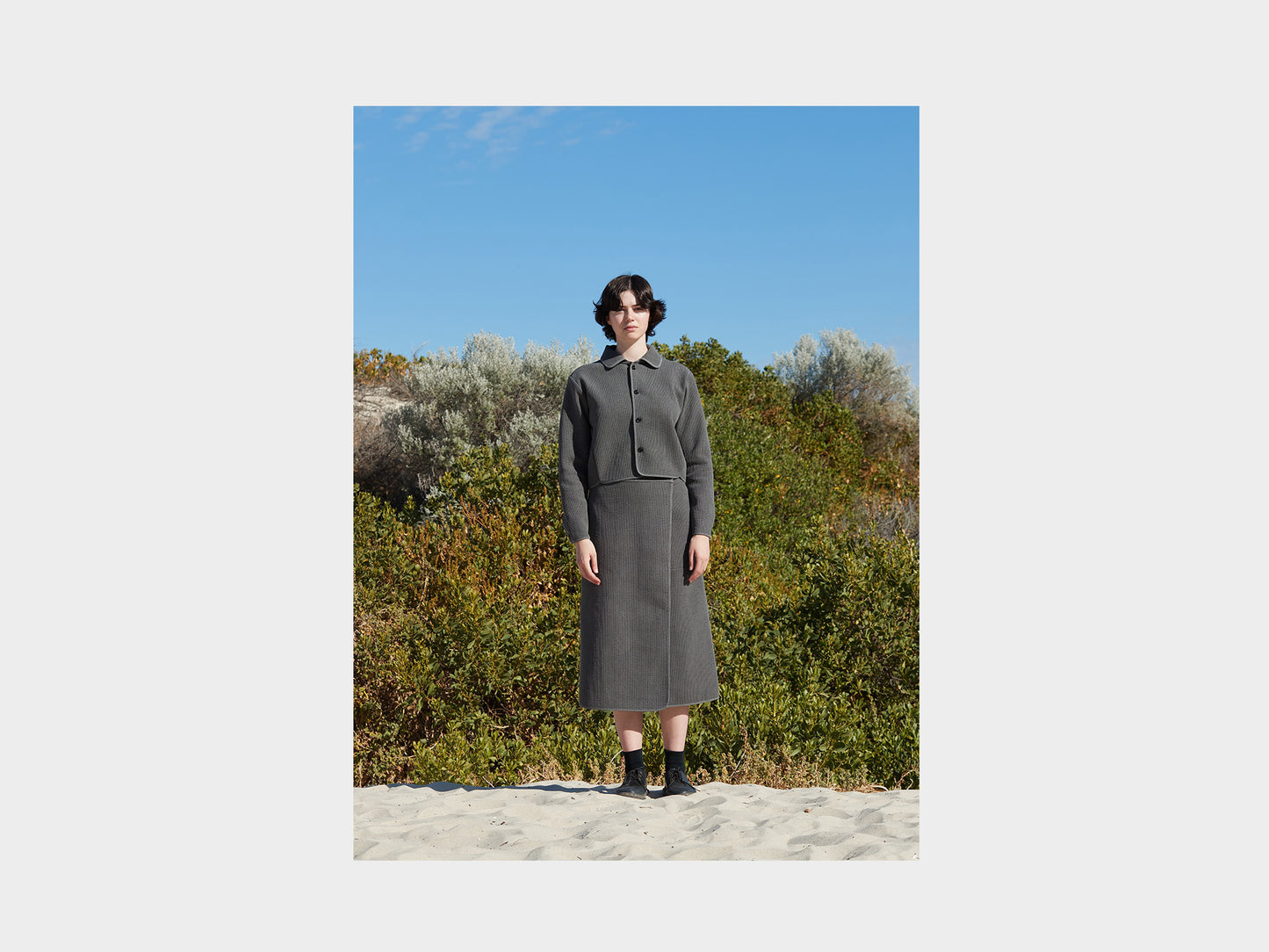 W-R9O6 "Wrap Skirt" Black Ash