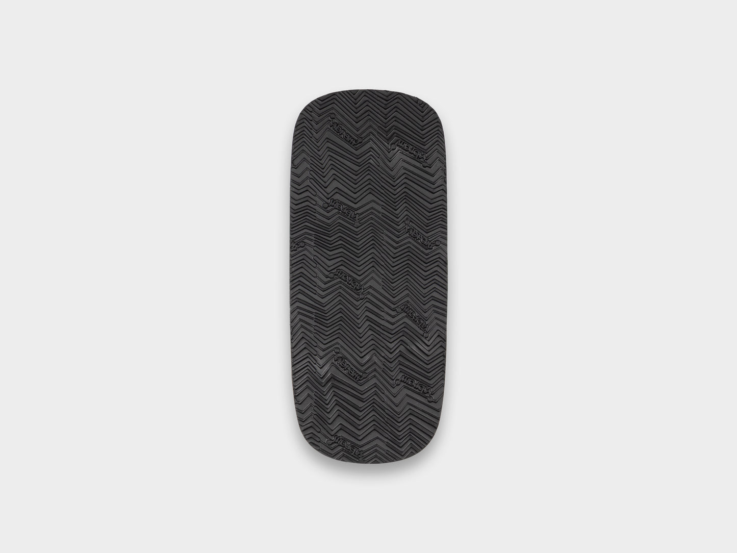 R0V6 "Sekizuka Sandal" Lacquered Bend