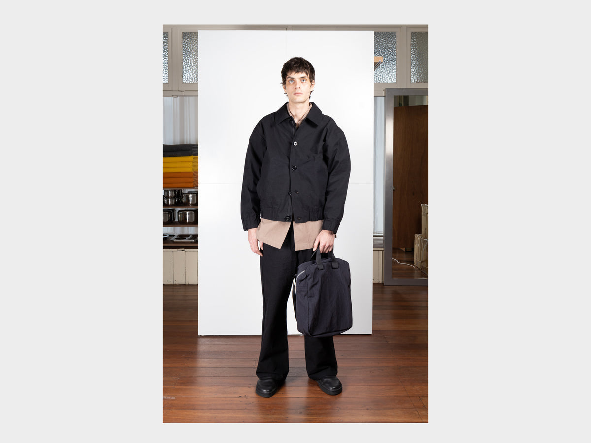 R21B0 "Zip Tote" Monitor Nylon