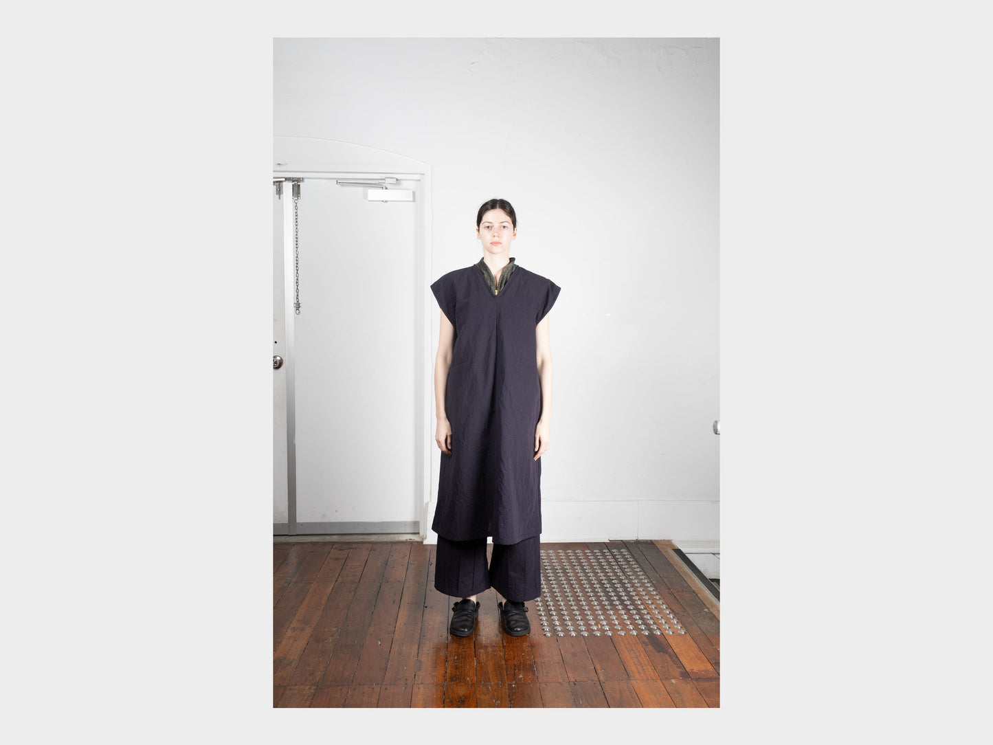 W-R20A5 "Box Dress" Rock Linen