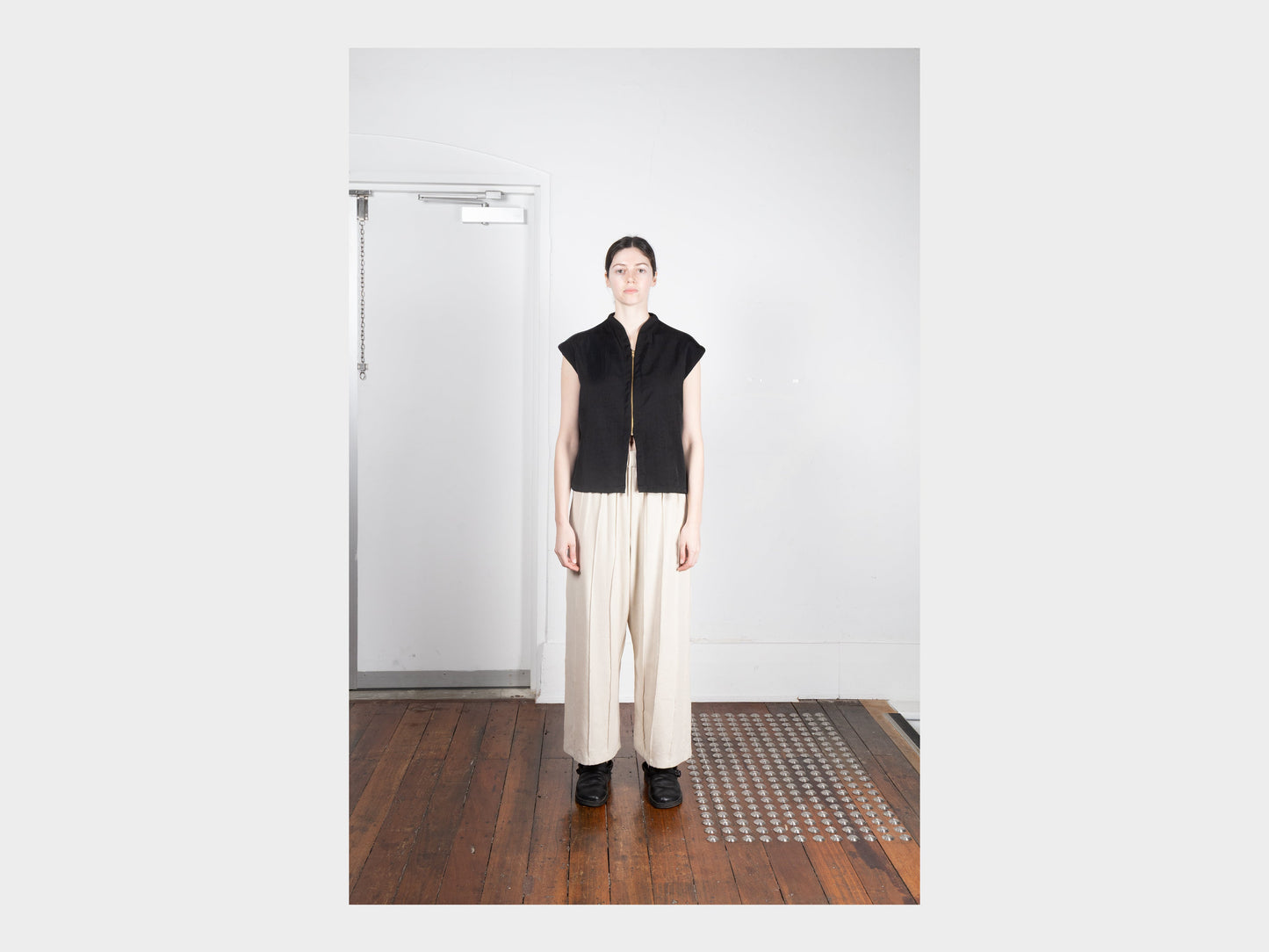 W-R20P3 "Tuck Pants" Sand Grosgrain