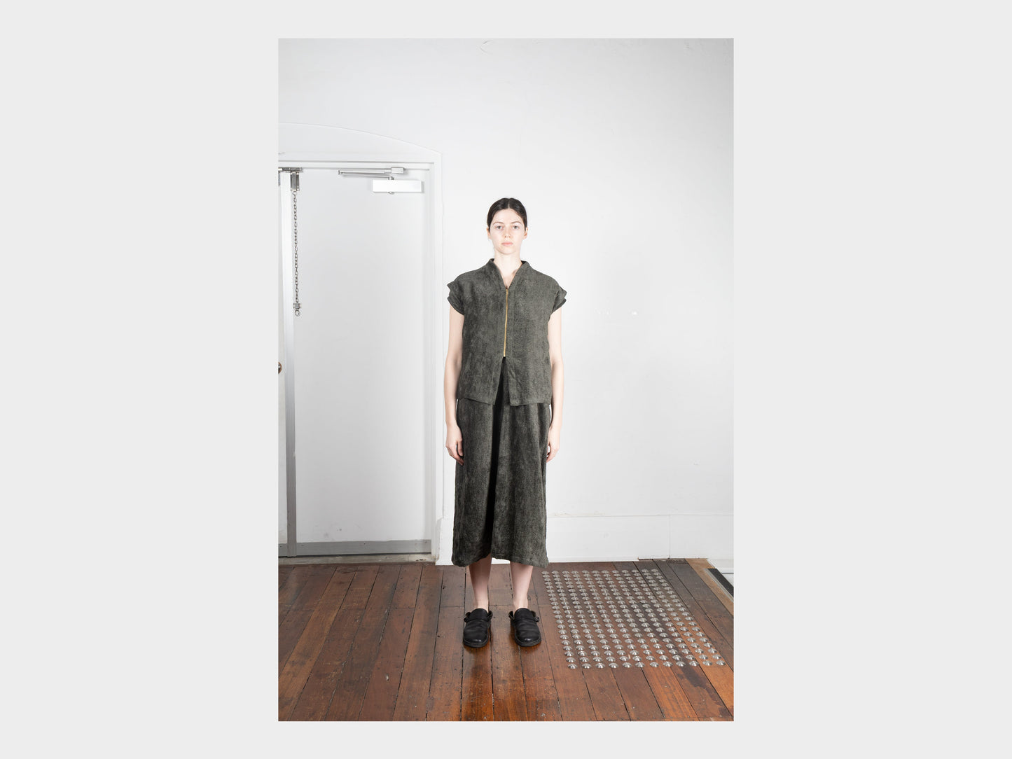 W-R20S5 "Zip Tank" Bark Linen Velvet