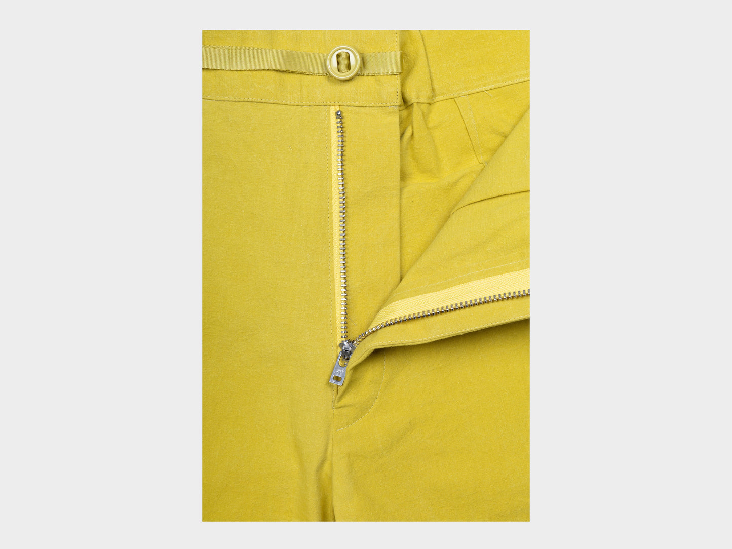 W–R21P4 "High-Wide Pants" Wattle Wax