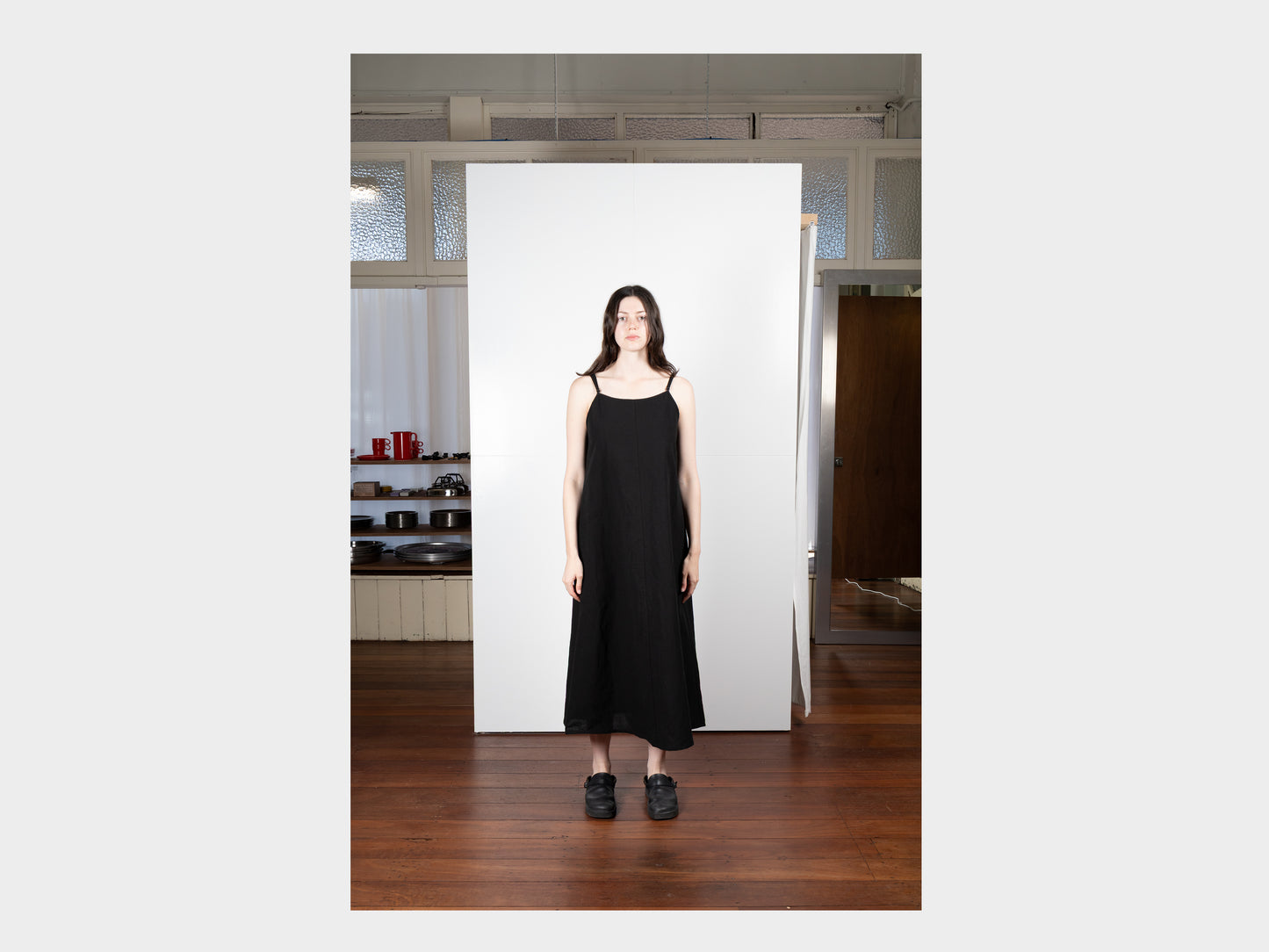 W-SPA5 "Slip" Roll–dyed Black Linen