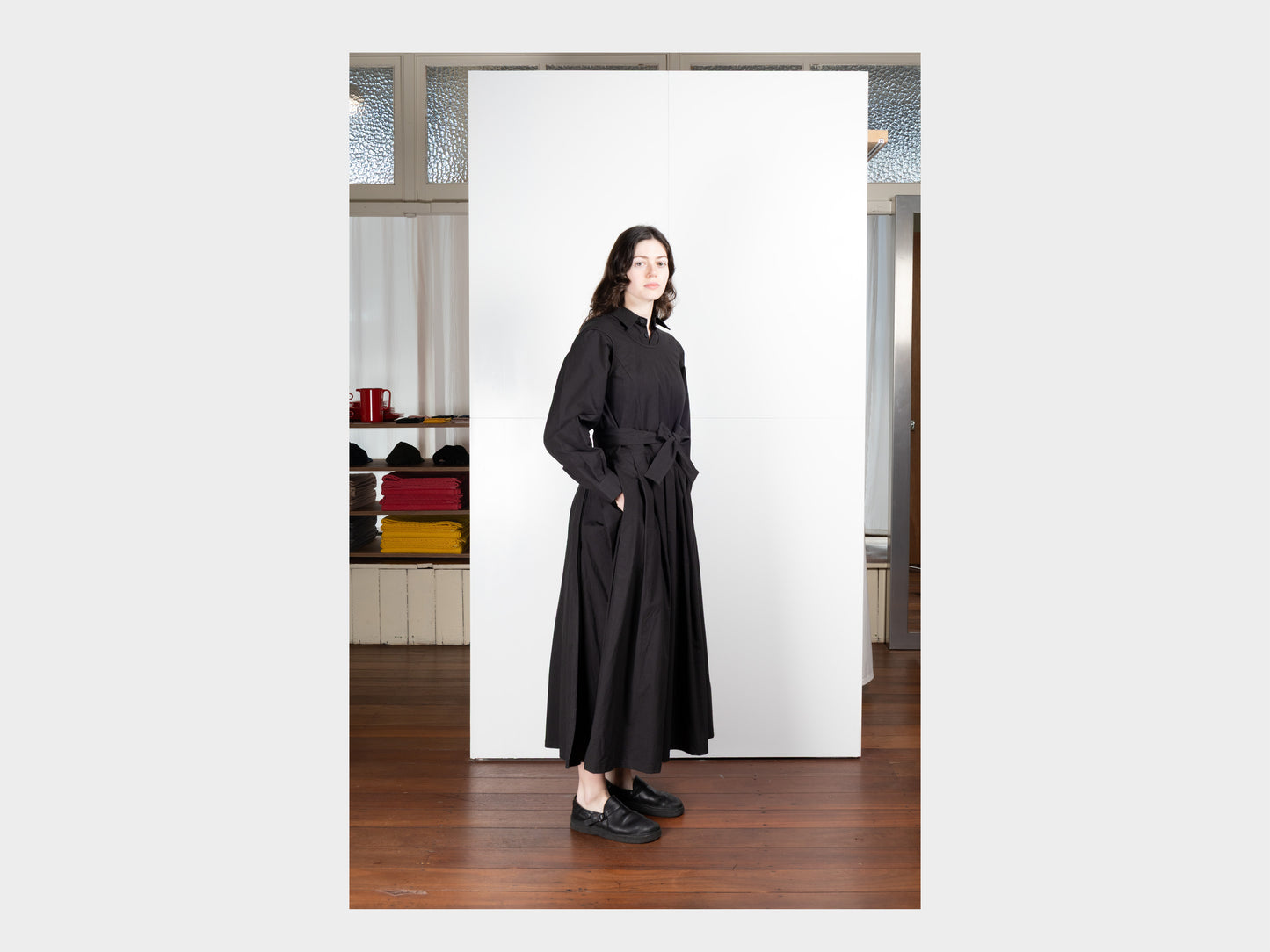 W-R0A8 "Korean Apron Dress" Black Weather
