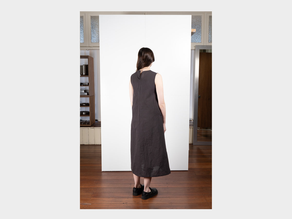W-SPA5 "V Dress" Earth Linen